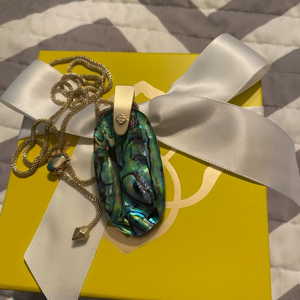 Kendra Scott Gold/Abalone Shell Inez Necklace